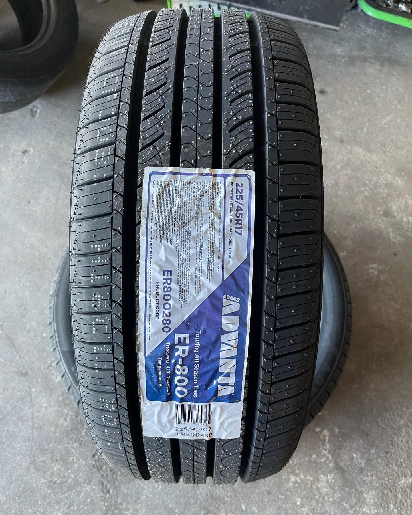 Advanta ER-800 new tire 225/45R17